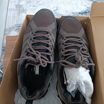 Skechers Outdoor Ayakkabıda Kısa Sürede Yırtılma Ve Üretim Hatası İddiası