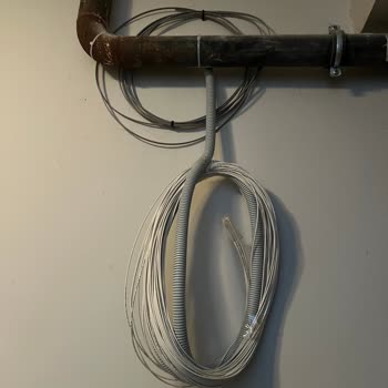 Türk Telekom Bina İçindeki Dağıtım Kutularını Kurmadığı İçin Fiber İnternet Kullanılamıyor