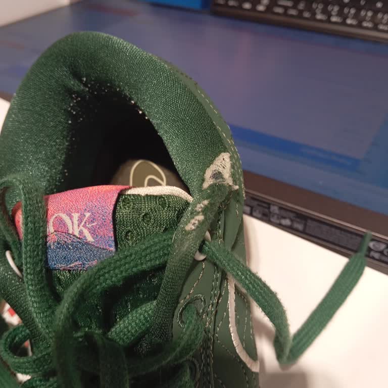 Sneaks Up Ayakkabısının 7 Kullanmada Yırtılması Ve İade Talebi