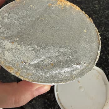 Patlamış Ambalajlı Bozuk Meyve Cipsi İçin Değişim Talebi