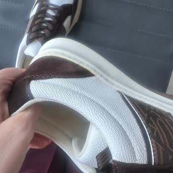 İade Sürecinde Tekrarlanan Kusurlu Ayakkabılar Ve Özensiz Paketleme Sorunu