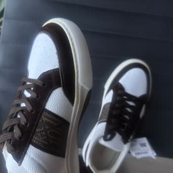 İade Sürecinde Tekrarlanan Kusurlu Ayakkabılar Ve Özensiz Paketleme Sorunu