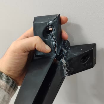 Kırık Koltuk Ayağı Ve Yanıltıcı Sıfır Teslimatı