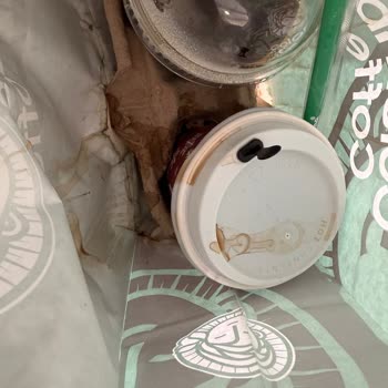 Kahve Siparişinde Hijyen Sorunu Ve Cevapsız Müşteri Hizmeti