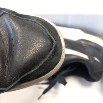 Boyner'de Reebok Ayakkabı Dikiş Açılması Nedeniyle İade Reddi