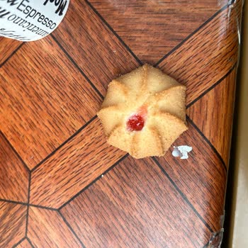 Ülker Hanımeller Tatlı Kurabiyesinde Görsel Ve Lezzet Tutarsızlığı