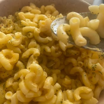 Makarna İçinde Saç/Kıl Çıkması Nedeniyle Hijyen Şikayeti Ve İade Talebi