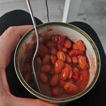 Barbunya Pilaki Konservesinde Saç Çıktı