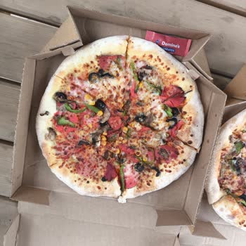 Kekik Ve Susam Eksikliği, Kalitesiz Pizzalar Ve Çözüm Sunulmaması