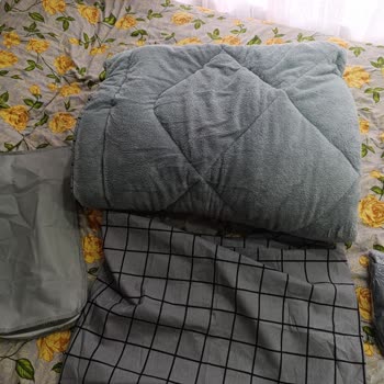 Tek Kişilik Ürün Gönderildi, Çift Kişilik Talep Ediyorum Ve Telefon Cevap Vermiyor