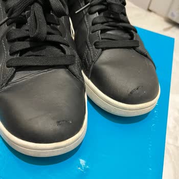 Puma Spor Ayakkabının Başparmak Bölümünde Yırtılma Ve Ücretsiz Değişim Talebi