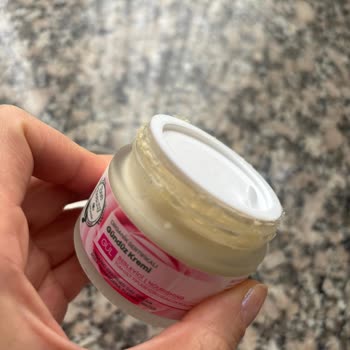 Ümraniye Gratis'te Bozuk Yüz Kremi Satışı Ve Değişim Talebi