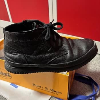 FLO Ayakkabı Su Sızdıran Bot İçin Değişim Talebi ve Mağaza İnceleme Şikayeti