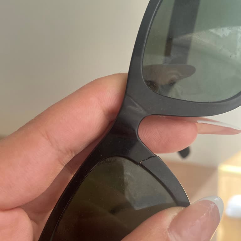 Pahalı Rayban Gözlüğüm Tek Düşüşte Kırıldı Ve Garanti Reddine Maruz Kaldım