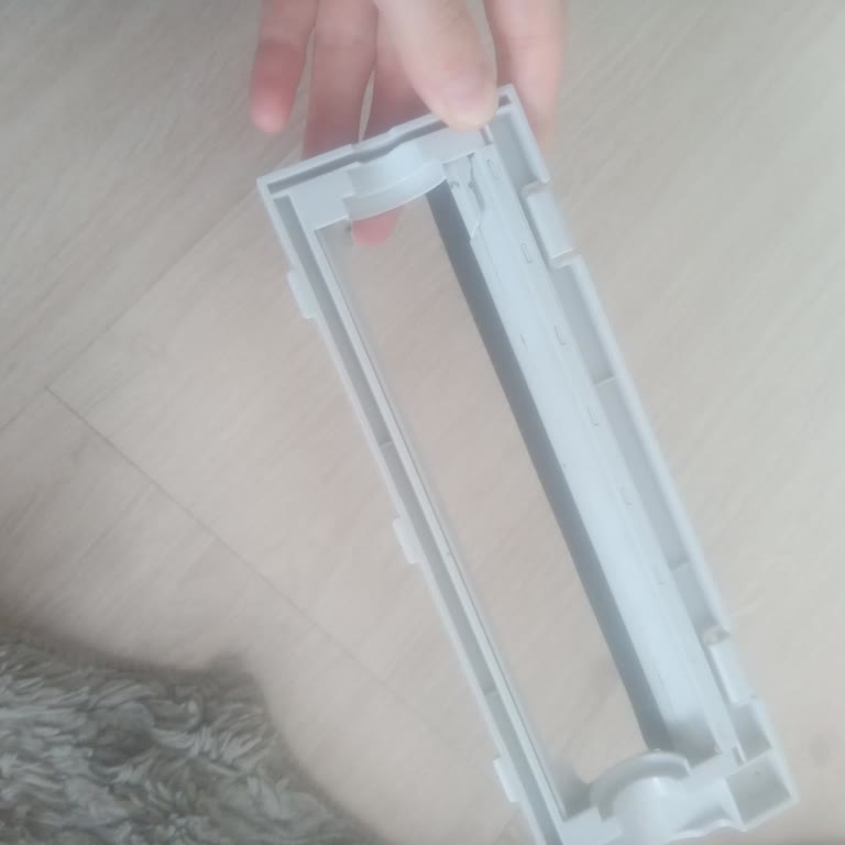 Roborock Q8 Max Pro Kapağı Kırıldı Yedek Parça Yok ve Uzun Bekleyiş