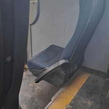 Otobüs İçinde Çamur Ve Kir: Hijyen İhlali Ve Mağduriyet