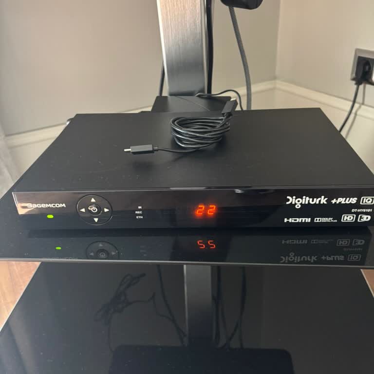 Digiturk Plus İptalinde Yanıltıcı Bilgi Ve 700 TL Kutu Değişim Ücreti