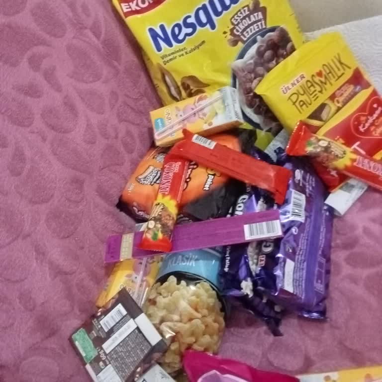 Kasiyer Bozuk Para Reddiyle Müşteriyi Mağazadan Çıkmaya Zorladı