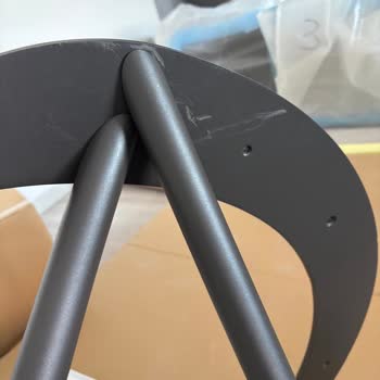 Kırık Ve Kirli Mobilyalar, Tekrarlanan Teslimat Ve Çözülmeyen Müşteri Hizmeti