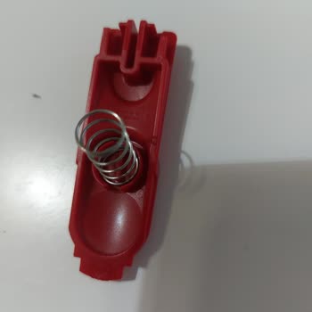 Dyson Süpürge Parçası Kırıldı, Tüm Boru Değişimi Teklifi Ve Yüksek Maliyet