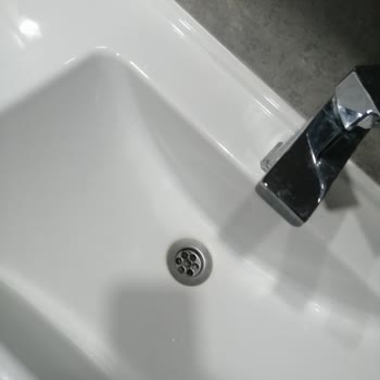 ECA Lavaboda Hava Deliği Yokluğu Ve Fatura Talebi Nedeniyle Servis Reddi Şikayeti