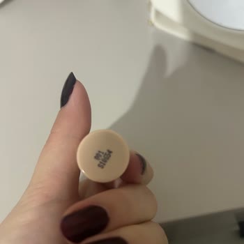 Flormar Stay Perfect Kapatıcıda Alerjik Reaksiyon Ve Göz Şişmesi