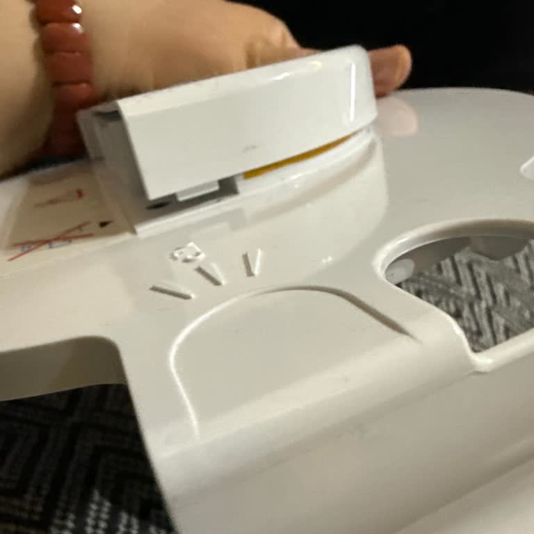 Dyson Hava Temizleyicide Kapağın Kalitesizliği Ve Çözüm Bulunamayan Müşteri Hizmetleri