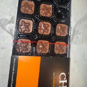 Şölen Çikolata Çikolata Kutusunda Böcek Ve Larva Kontrolsüz Paketleme