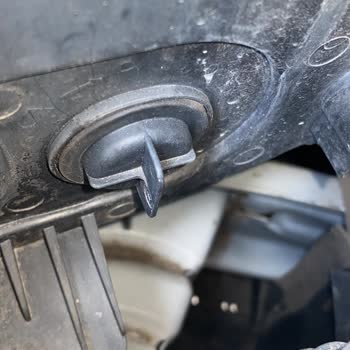 Yanıltıcı Ekspertiz Raporu Nedeniyle 9.000 TL Zarar Ve Araç Alım Sürecim Bozuldu