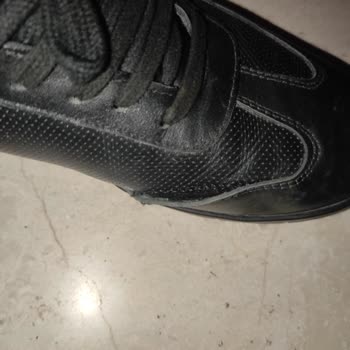 Garanti Kapsamındaki Ayakkabının Dikiş Açılması Üretim Hatası Olarak Reddedildi