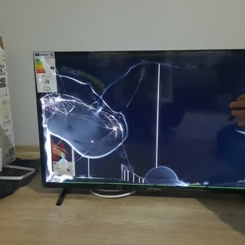 PTT Kargo'da Kırık Televizyon Teslimi Ve Tutanaksız İhmal