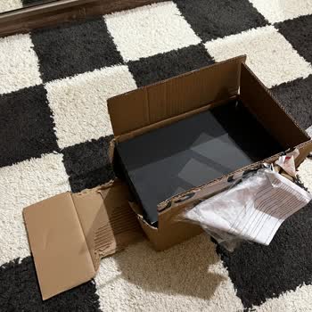 Eksik Gönderim: Tek Ayakkabı Aldım, Tam Çift İstiyorum