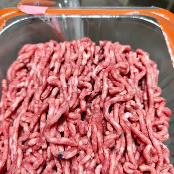 Migros Hemen Uygulaması Üzerinden Satın Alınan Dana Kıyma İçinde Hayvan Kılları Ve Yabancı Maddeler