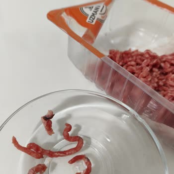 Migros Hemen Uygulaması Üzerinden Satın Alınan Dana Kıyma İçinde Hayvan Kılları Ve Yabancı Maddeler