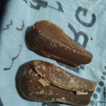 Ülker A101 Şubesinde Laviva Çikolatası Kırık ve Beyaz Kabarcıklarla Gıda Güvenliğini Tehdit Ediyor