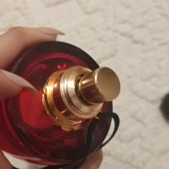 @holyparfumm Yanlış Ürün, Bozuk Kutu Ve Ciddiyetsiz Müşteri Hizmetine Şikayet