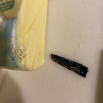 Kaşar Peynirinde Bant Bulunması Gıda Güvenliğini Tehdit Ediyor