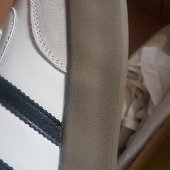 Defolu Lufian Sneaker Değişimi Reddedildi