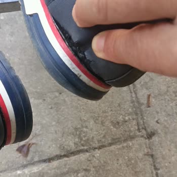 Topuk Yırtılması Ve Açılma Sorunu Nedeniyle Ürün Değişimi Talebi