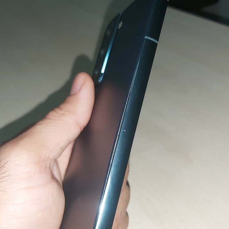 Samsung S22 Güncelleme Sonrası Batarya Şişmesi Ve Aşırı Isınma Riski