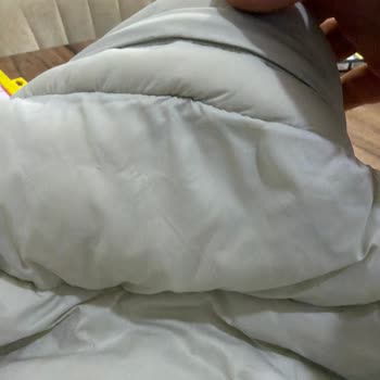 Mavi Jeansten Montunun Pamuk Bölmeleri Kendiliğinden Kaydı Ve Kalite Sorunu