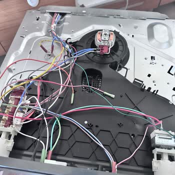 Siemens Fırında Ampul Eksikliği Ve Zorla Onarım İddiaları