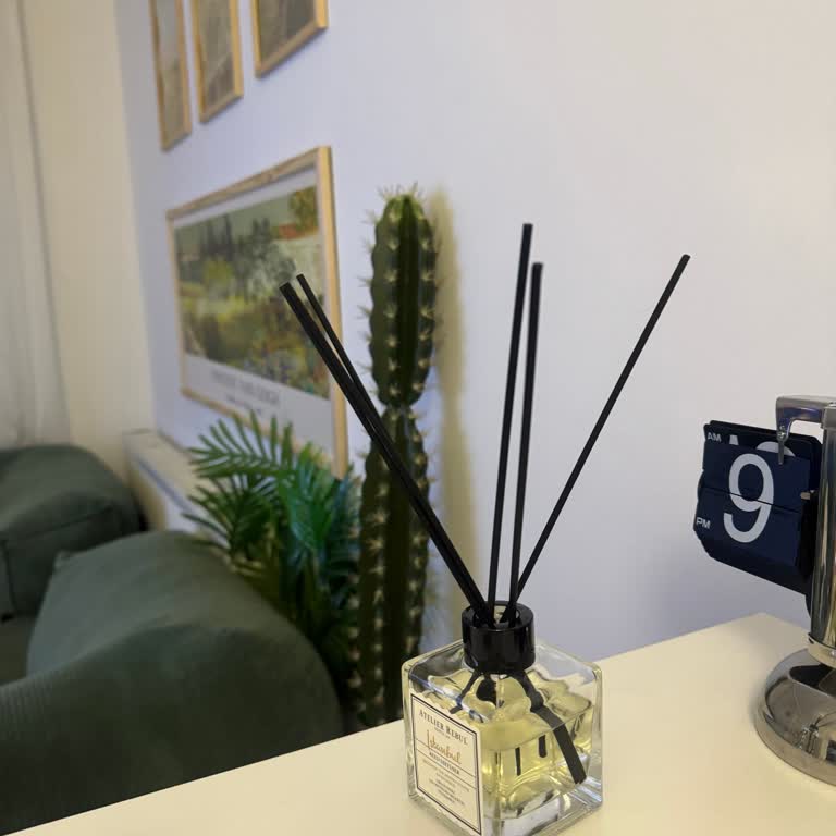 Koku Vermeyen Oda Kokusu Ve Hızlı Azalan Şişe