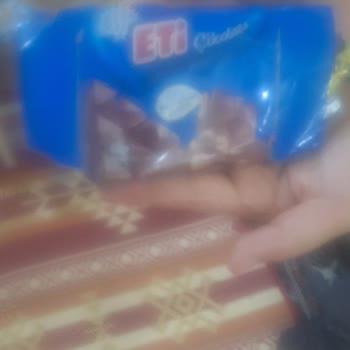 İzmir A101'de Tarihi Geçmemiş Çikolatanın Bozulması Ve İade Talebi