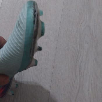 Intersport Az Kullanılan Nike Kramponun Tabanı Açıldı Mağaza Kullanıcı Hatası Diyerek Reddediyor