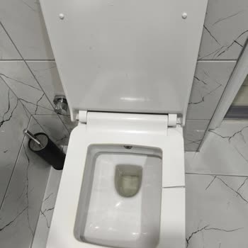 Seramiksan Silva Klozet Kapakları Kırıldı Ve Menteşeleri Bozuldu Ücretsiz Değişim Talebi