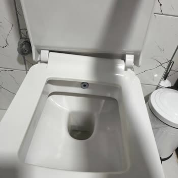 Seramiksan Silva Klozet Kapakları Kırıldı Ve Menteşeleri Bozuldu Ücretsiz Değişim Talebi