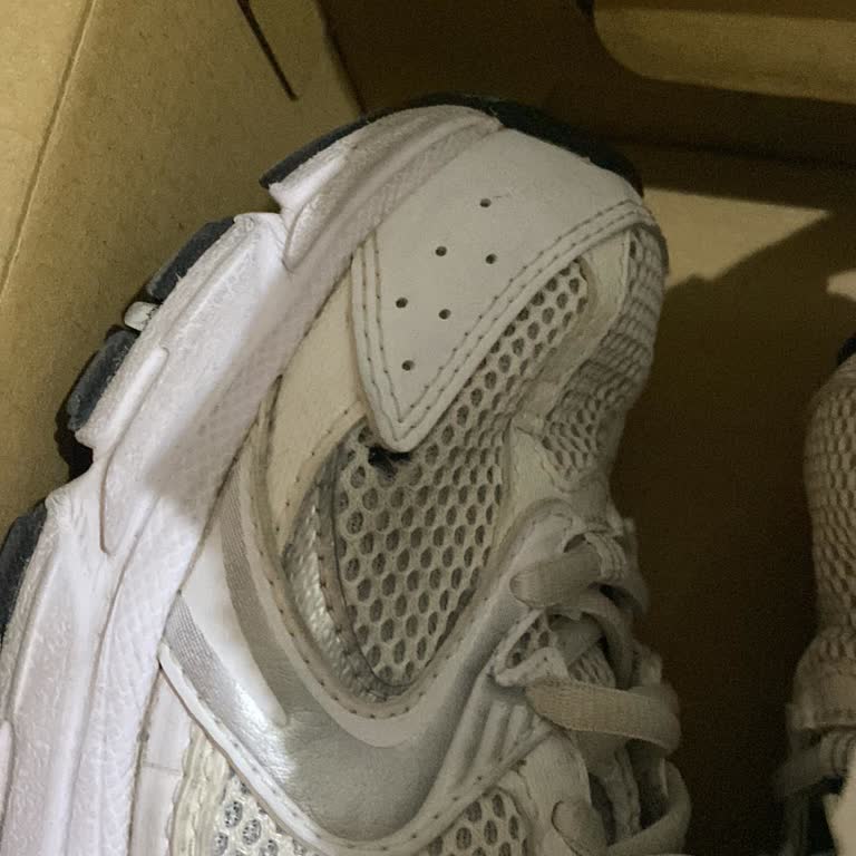 New Balance 530 Ayakkabısında Üretim Hatası Ve Garanti Talebi