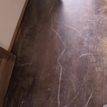 Teslimat Sırasında Parkelerim Çizildi Ve Şikayetime Uzun Süre Yanıt Gelmedi