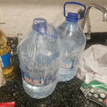 Migros Sanal Market’te Paketleme Ve Hijyen Sorunu: Patlayan Yoğurt Ve Çamurlu Su Bidonları